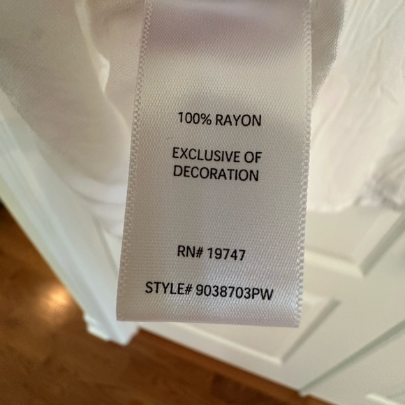 THE PIONEER WOMAN EMBROIDERED RUFFLE HEM BLOUSE‎ - Picture 9 of 10